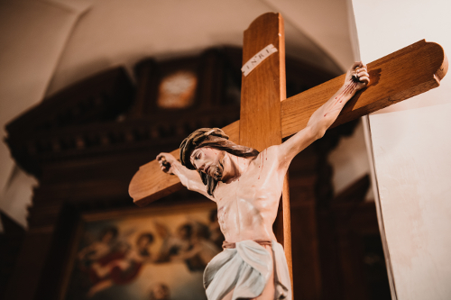 Prayer before a Crucifix